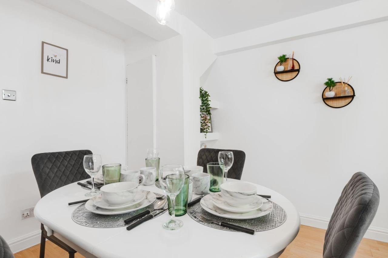 Cefas Apartments Manchester - Free Parking - City Centre Екстериор снимка