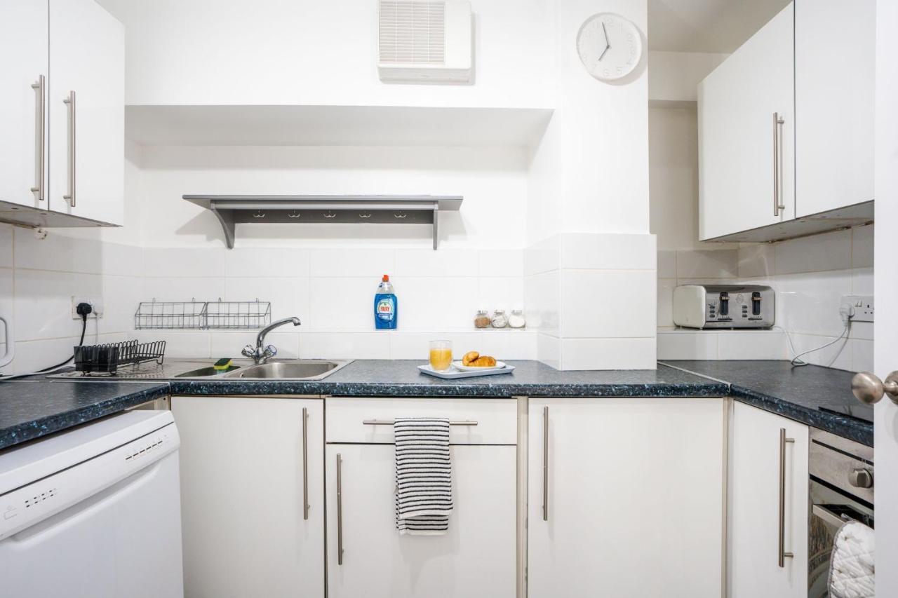 Cefas Apartments Manchester - Free Parking - City Centre Екстериор снимка