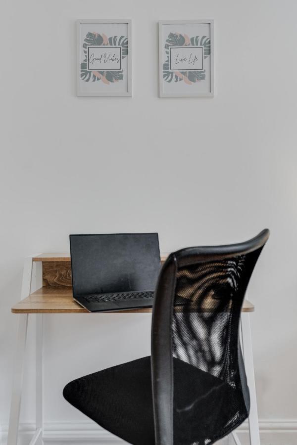 Cefas Apartments Manchester - Free Parking - City Centre Екстериор снимка
