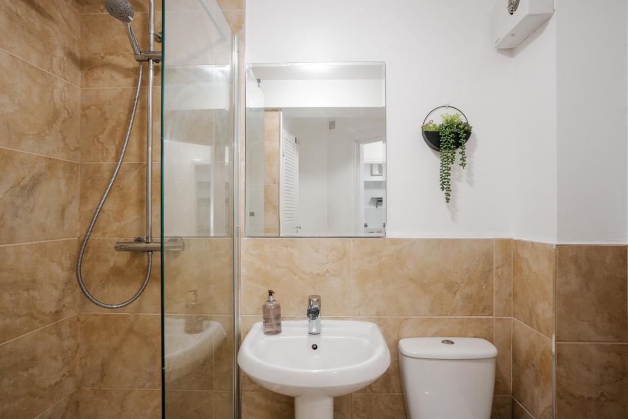Cefas Apartments Manchester - Free Parking - City Centre Екстериор снимка