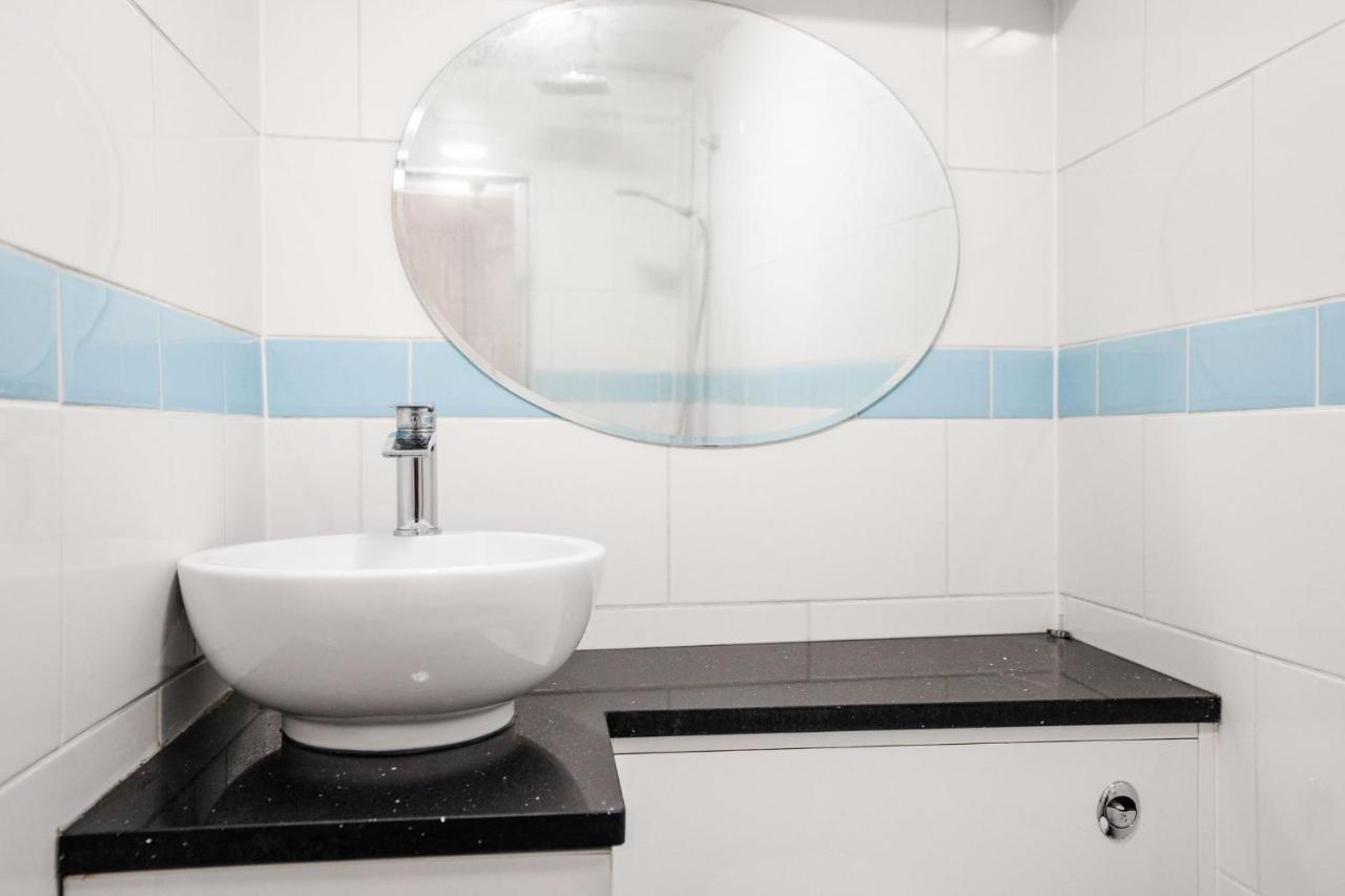 Cefas Apartments Manchester - Free Parking - City Centre Екстериор снимка