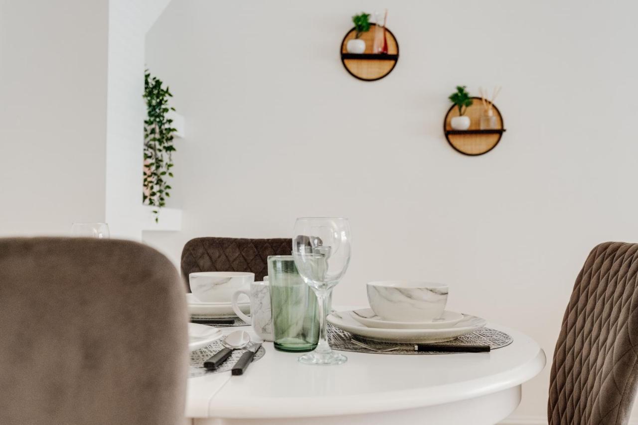 Cefas Apartments Manchester - Free Parking - City Centre Екстериор снимка